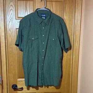 Wrangler Men's Dark Green Checkered Shirt